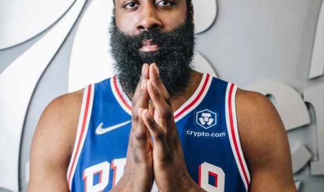 开云APP-哈登交易后首度接受采访 暗贬篮网并称将全力冲冠