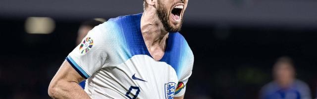 开云娱乐-拜仁让奥西门靠后站：等着，我们先全力进攻凯恩