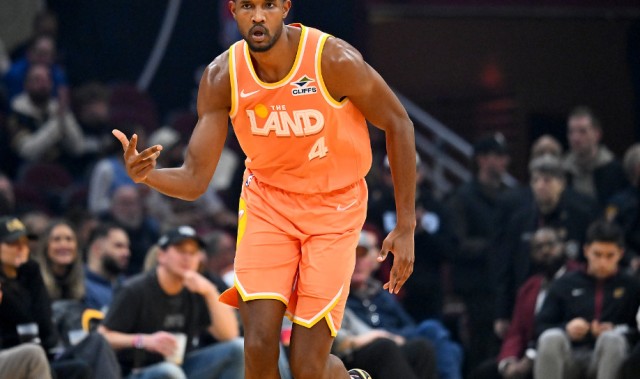 kaiyun-骑士113-109战胜活塞 球员评价：3人优秀，6人及格